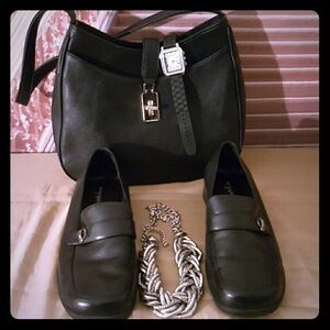 Easy Spirit Black Leather Loafer size 8 W